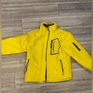 Women’s yellow ski jacket. Only worn a couple of times. Size large.